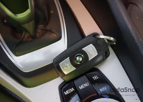 2015 BMW X1 Sdrive28I from USA, damaged, VIN WBAVM1C54FV318221